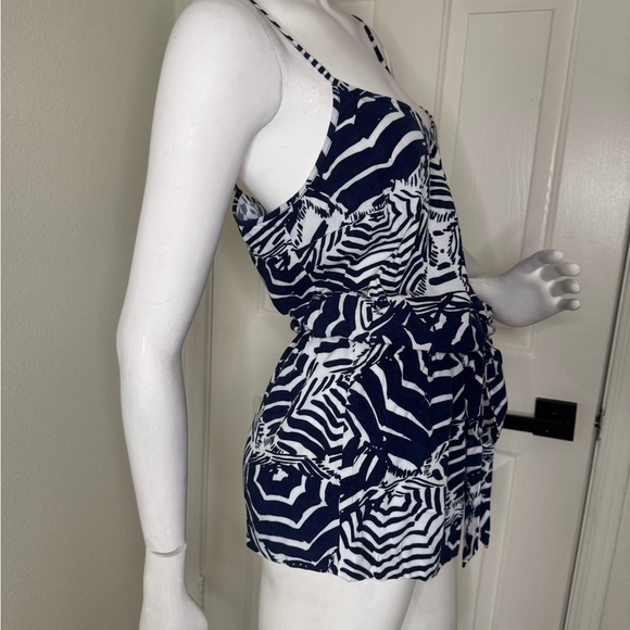 Lilly Pulitzer Blue and White Patterned Romper - Picture 7 of 11